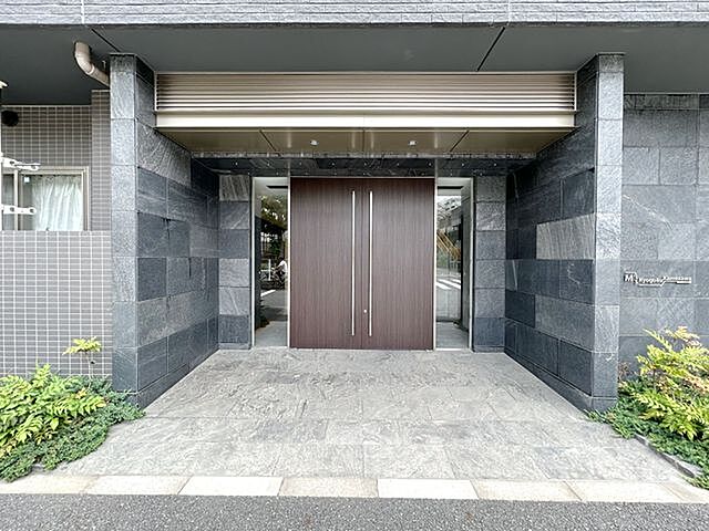 9 / 20