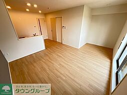 京成千葉線 京成幕張駅 徒歩10分の賃貸アパート 1階1SLDKのリビング/ダイニング