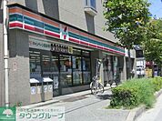 セブンイレブン 220m