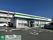 ファミリーマート千葉誉田駅前店 558m