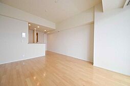 京王府中テラス 6階1LDKのリビング/ダイニング