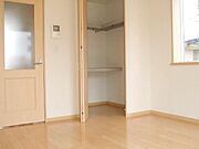 ★角部屋2面採光★