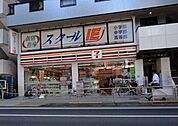 セブンイレブン 90m