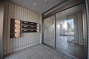 ★安心のオートロック・防犯カメラ付きのエントランスです★