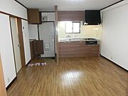 ★9．6帖の広々ＬＤＫです・キッチン周りが広いと使い易いです★