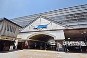 経堂駅 800m