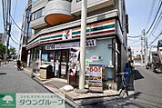セブンイレブン 290m