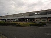 原木中山駅 560m