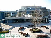中央図書館 徒歩12分。徒歩24分。 960m