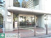 北区立赤羽図書館 徒歩15分。図書館 1160m