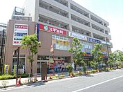 東武ストア 240m