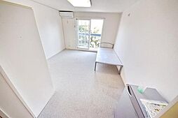 クレスト 202 2階1Kのリビング/ダイニング