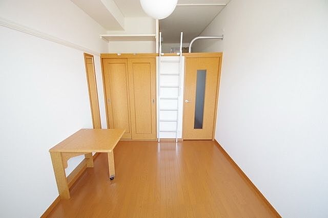 寝室
