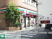 セブンイレブン川崎登戸駅前店 徒歩9分。コンビニ 690m