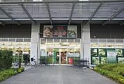 スーパー文化堂有明店 220m