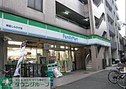 ファミリーマート坪田しらひげ店 徒歩3分。コンビニ 190m
