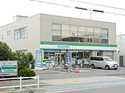 ファミリーマート 750m