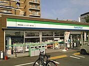 ファミリーマート 646m