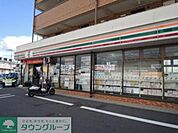 セブンイレブン日野三沢店 徒歩8分。コンビニ 630m