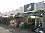 Fuji百草園店 華屋与兵衛 637m