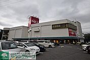 ベルクス草加松原店 徒歩15分。 1170m