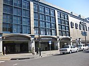 新越谷駅 720m