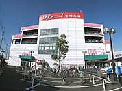 ロヂャース 徒歩22分。その他小売店 1730m