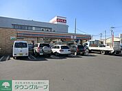 セブンイレブン 徒歩4分。コンビニ 260m