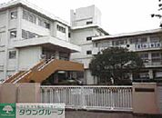府中市立府中第八中学校 徒歩12分。中学校 920m