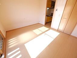 アルテール 2階1Kのリビング/ダイニング