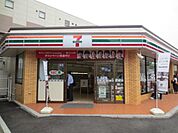 セブンイレブン武蔵野台駅南口店 751m