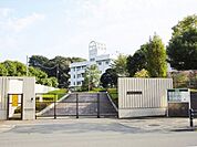 八王子市立別所中学校 徒歩17分。中学校 1290m