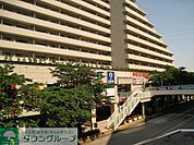 ザ・スクエア聖蹟桜ヶ丘店 徒歩7分。ショッピングセンター 560m