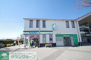 ファミリーマート 徒歩16分。コンビニ 1230m