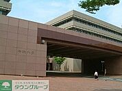 私立法政大学経済学部 徒歩45分。 3570m