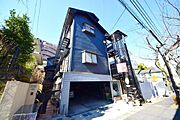 ★一階は駐車場になっております★