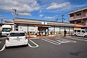 セブンイレブン八王子長沼東店 1501m