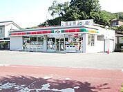サンクス稲城いちょう並木通店 184m