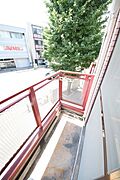 ♪お布団を難なく干せるバルコニー付き♪
