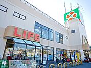 ライフ宿河原店 徒歩9分。スーパー 710m