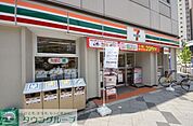 セブンイレブン八王子八日町店 徒歩3分。コンビニ 240m