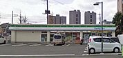 ファミリーマート 橋本七丁目店 106m