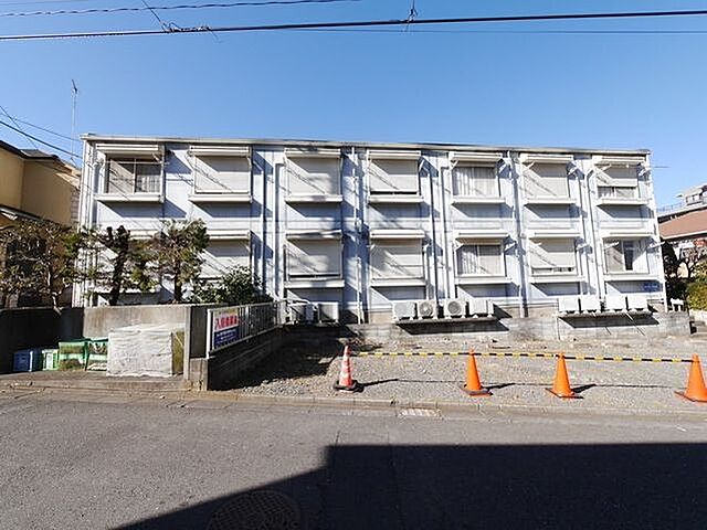 9 / 32