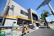 アコレ 徒歩8分。スーパー 610m
