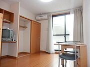 家具・家電付き　収納豊富な室内