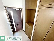 同建物別号室