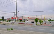 ベイシアフードセンター川島インター店 徒歩9分。スーパー 720m