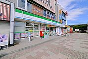 ファミリーマート大野高坂駅西口店 585m