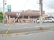 セブンイレブン八王子長沼町店 461m