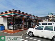 セブンイレブン東恋ケ窪3丁目店 徒歩7分。コンビニ 560m